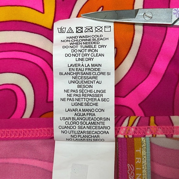Trina Turk 25th Anniversary Bathing Suit Cover Up. Medium - Picture 12 of 14